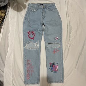 Pink printed graphic jeans